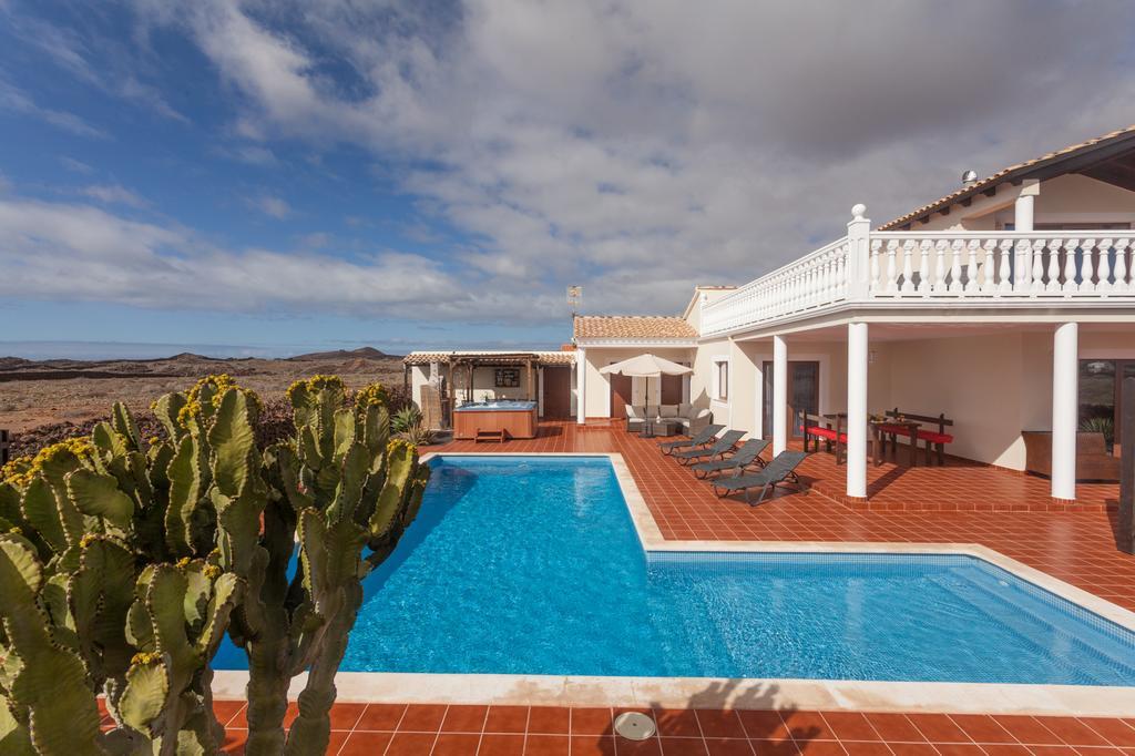 The Fit Retreat Hotel Lajares Buitenkant foto